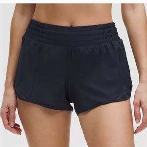 Lululemon Hottie Hot High Rise Shorts 2.5 Inches Size 4